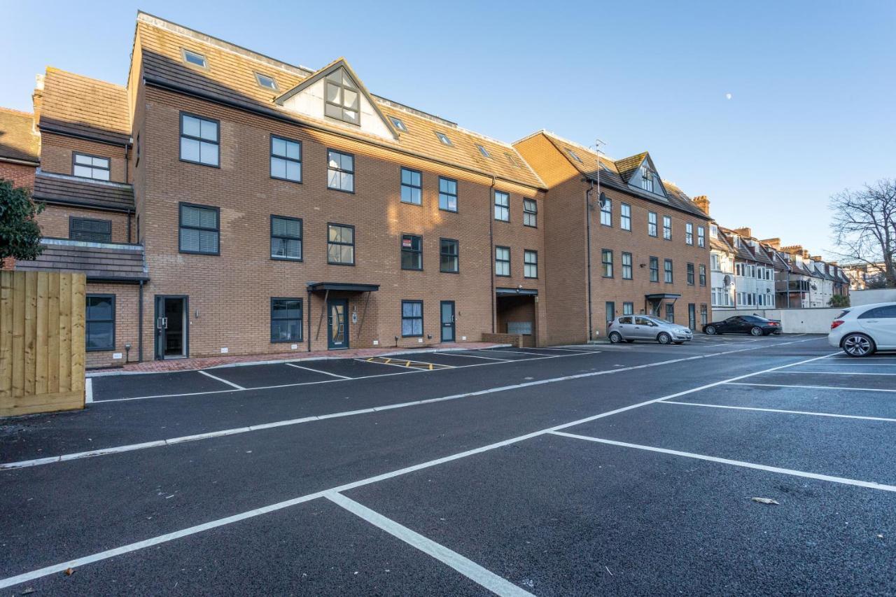 Contemporary Two Bedroom Duplex - Secluded Residence With Parking In A Prime Central Location Bournemouth Exterior photo